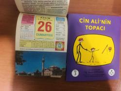 26 Kasım 2005 hediyelik orijinal Ülkü takvim yaprağı (Cin Ali kitabı hediyeli:)
