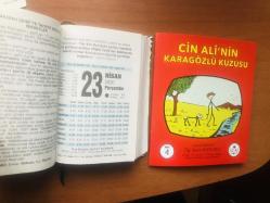 23 Nisan 2020 hediyelik orijinal Fazilet Takvim yaprağı (Cin Ali kitabı hediyeli:)