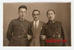1933 İKİ SUBAY BİR CENTİLMEN FOTOĞRAFI...