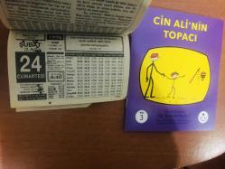 24 Şubat 1996 orijinal Hizmet takvim yaprağı (Cin Ali kitabı hediyeli:)