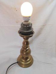 ESKİ PİRİNÇ MASA LAMBASI