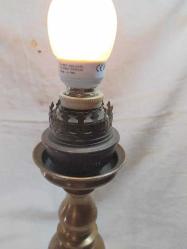 ESKİ PİRİNÇ MASA LAMBASI