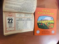 22 Nisan 1986 hediyelik orijinal Diyanet takvim yaprağı (Cin Ali kitabı hediyeli:)