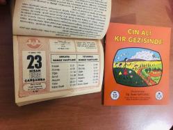 23 Nisan 1986 hediyelik orijinal Diyanet takvim yaprağı (Cin Ali kitabı hediyeli:)