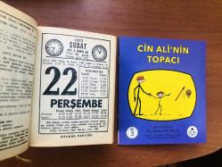 22 Şubat 1973 hediyelik orijinal Sönmez takvim yaprağı (Cin Ali kitabı hediyeli:)