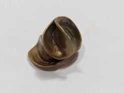 YZ3----ESKİ PİRİNÇ METAL KADIN YÜZÜĞÜ