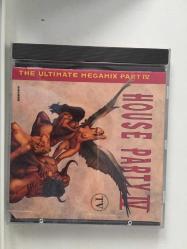 House Party IV / The Ultimate Megamix Part IV / CD