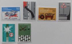 1977 TRAFİK KONULU SÜREKLİ SERİ-PLAKA YAZISIZ MNH TAM SERİSİ KATALOK,110.00TL DD2SS1