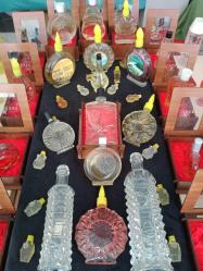 Tarihi kolonya şişeleri