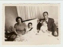 SÜNNET ÇOCUĞU,ANNESİ,BABASI VE KARDEŞİ FOTOĞRAF...