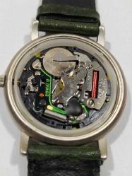 S13-----İSVİÇRE ESKİ PİLLİ ERKEK SAATİ-ÇALIŞMIYOR-PİLİ BİTİK OLABİLİR