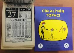 27 Şubat 1999 hediyelik orijinal İmam Hatip takvim yaprağı (Cin Ali kitabı hediyeli:)