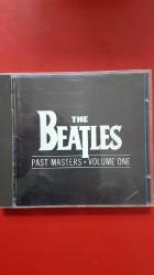 THE BEATLES PAST MASTERS VOLUME ONE  CD