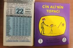 22 Mayıs 2002 hediyelik orijinal Fazilet takvim yaprağı (Cin Ali kitabı hediyeli:)