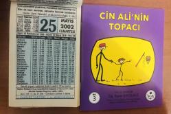 25 Mayıs 2002 hediyelik orijinal Fazilet takvim yaprağı (Cin Ali kitabı hediyeli:)