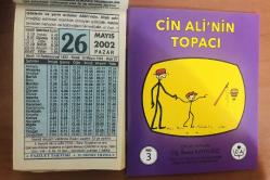26 Mayıs 2002 hediyelik orijinal Fazilet takvim yaprağı (Cin Ali kitabı hediyeli:)