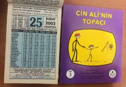25 Şubat 2002 hediyelik orijinal Fazilet takvim yaprağı (Cin Ali kitabı hediyeli:)