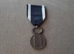 FRANSA ONUR MADALYASI B5150