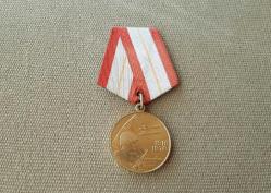 RUSYA SOVYET DÖNEMİ 60.YIL ASKERİ MADALYA B5137 İNDİRİMLİ FİYAT