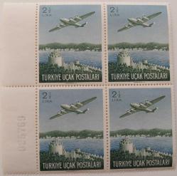 1950 2,5 (İKİBUÇUK) LİRA UÇAK PULU ORİJİNAL DÖRTLÜ BLOK MNH 2024 KATALOK DEĞERİ;8.000.00TL ÇOK NADİR 1AA