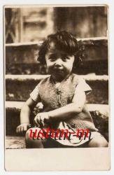 KIZ ÇOCUĞU GÜZEL BİR KOMPOZİYON ESKİ FOTOĞRAF...