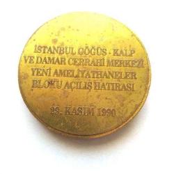 İstanbul göğüs kalp ve damar cerrahi ..Bloğu açılış hatırası 29 Kasım 1990/ Madalya