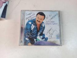 SELAMİ ŞAHİN - İYİ Kİ VARSIN - CD İMZALI