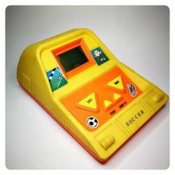 Retro Oyun Konsolu - Soccer / Oyuncak Figür