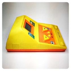Retro Oyun Konsolu - Soccer / Oyuncak Figür