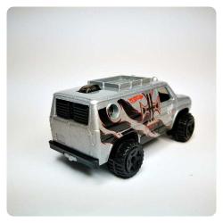 Triple - Hot Wheels / Araba