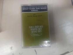 KÜLTÜR BAKANLIĞI DEVLET KLASİK TÜRK MÜZİĞİ KOROSU - ŞEF NEVZAT ATLIĞ - /HACI ARİF BEY / RAHMİ BEY/ ŞEVKİ BEY - KASET