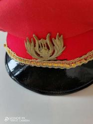 BANDO OKULU KIRMIZI ŞAPKA...