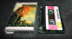 BETTE MIDLER * SOME PEOPLE'S LIVES * KASET