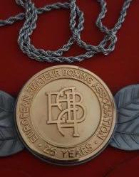 Avrupa Amatör Boks Derneği 25 .Yıl Hatıra Kolyesi Nadir