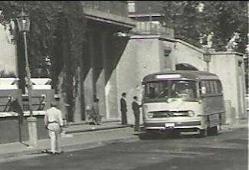 BURSA ÇELİK PALAS OTELİ ÖNÜNDE MERCEDES OTOBÜS ESKİ FOTOKART...