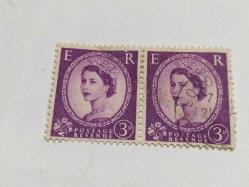 P,5-8-8--1955-İKİ ADET DAMGALI İNGİLTERE KRALİÇE ELİZABETH POSTA PULU