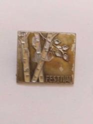 R35--SSCB SOVYET DÖNEMİ YAKA İĞNESİ--FESTİVAL YAZILI