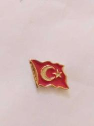 R32---- TÜRKİYE BAYRAKLI ROZET