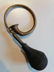 PİRİNC AĞIZLI ESKİ DÖNEM ORİJİNAL FAYTON KORNASI..