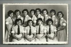 11 KASIM 1957 TARİHLİ HEMŞİRE OKULU ADAYLARI FOTOĞRAFI...