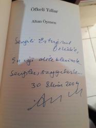 ÖFKELİ YILLAR - ALTAN ÖYMEN (1. BASKI)(YAZARDAN ERTUĞRUL ÖZKÖK'E İMZALIDIR)