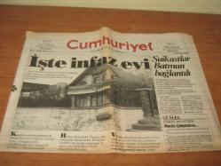 CUMHURİYET GAZETESİ 8 ŞUBAT 1993 ''13 KİTABA 26 MİLYARLIK DAVA , ÖRGÜTLENMİŞ ADSIZ ALKOLİKLER ''