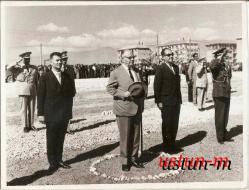 CEVDET SUNAY,HALDUN MENTEŞEOĞLU VE MUSTAFA KEMAL ŞAHİN PATNOS'TA ORİJİNAL FOTOĞRAF...