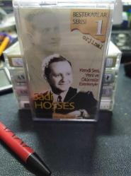 SADİ HOŞSES - BESTEKÂRLAR SERİSİ 1 - KENDİ SESİ, YENİ VE ÖLÜMSÜZ ESERLERİYLE - AMBALAJLI - KASET