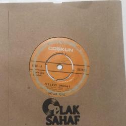 Uğur Işık - Özlem / Bir hayal peşinde / 45'lik