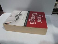 Kısır Döngü: Türkiye'de Üniversite ve Siyaset