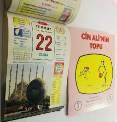 22 Temmuz 2011 hediyelik orijinal Ülkü takvim yaprağı (Cin Ali kitabı hediyeli:)