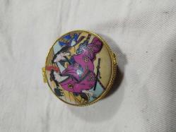 K56-----JAPON GEYŞA VE SAMURAY RESİMLİ PORSELEN KUTU- DAMGASIZ