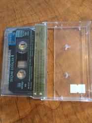 ZÜLFÜ LİVANELİ -  SEÇME ESERLER 4 / HOŞ GELDİN BEBEK - KASET