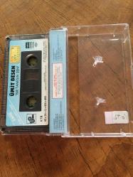 ÜMİT BESEN - BİR TANESİN SEN - KASET